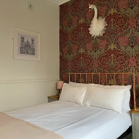 The Bishop And The Bison Bed & Breakfast York