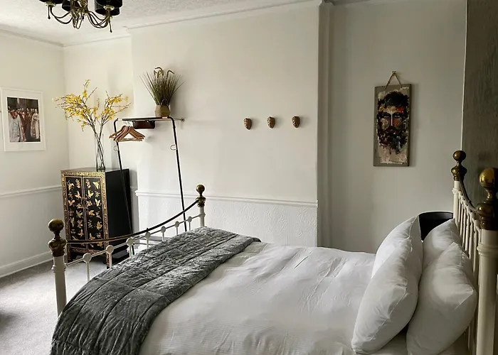 The Bishop And The Bison 4* York