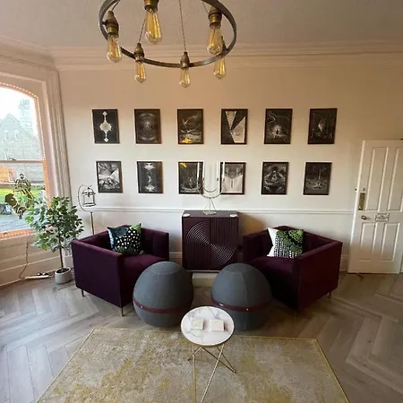 The Bishop And The Bison Bed & Breakfast