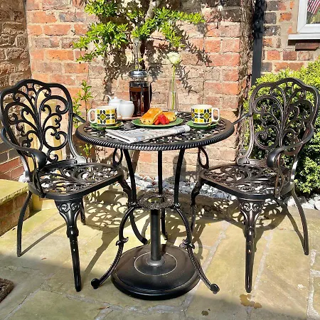 Bed & Breakfast The Bishop And The Bison 4*