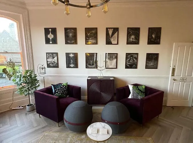 The Bishop And The Bison Bed & Breakfast